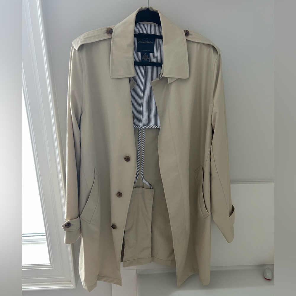 BROOKS BROTHERS Classic Tan Car/Trench Coat